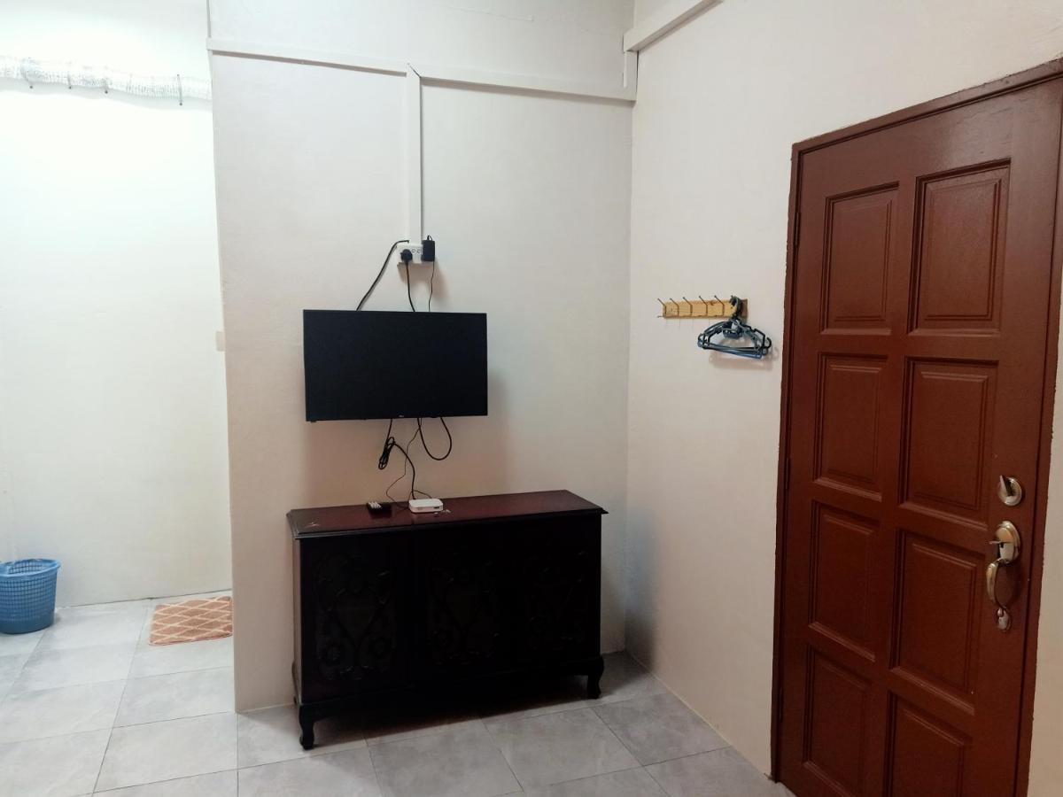 Homestay Roomstay Muar Srizahrani Ngoại thất bức ảnh