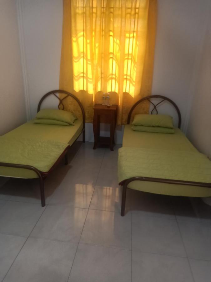 Homestay Roomstay Muar Srizahrani Ngoại thất bức ảnh