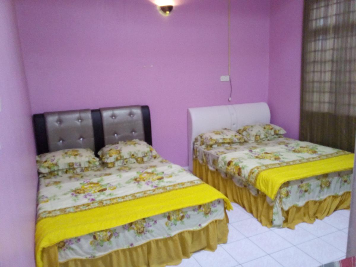 Homestay Roomstay Muar Srizahrani Ngoại thất bức ảnh