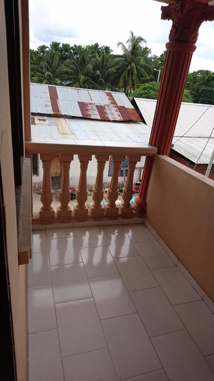 Homestay Roomstay Muar Srizahrani Ngoại thất bức ảnh