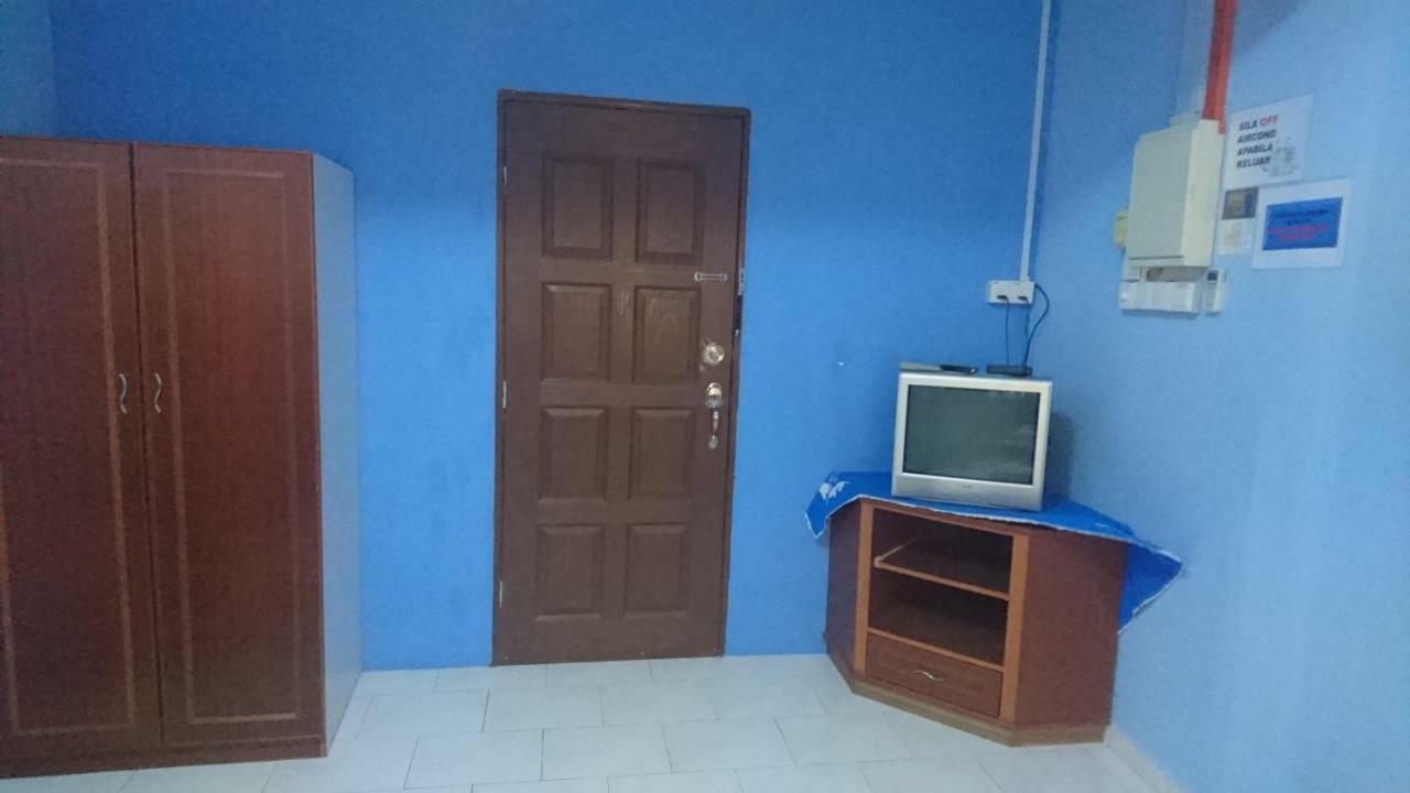 Homestay Roomstay Muar Srizahrani Ngoại thất bức ảnh